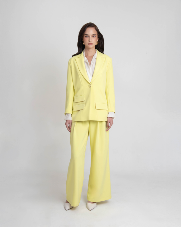 She Grows To The Limitlessness of Her Dreams - The Oversized Blazer